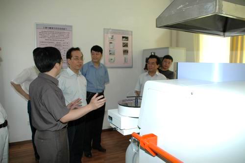 省委常委省委组织部部长董君舒一行来我院视察工作